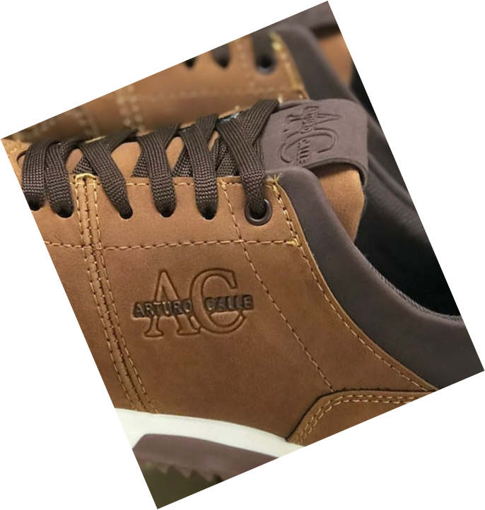 Calzado  deportivo Masculino de Cuero industrial. Confortable suela expanso liviana. resistentes cordones planos. el sello de marca grabado, garantiza calidad.